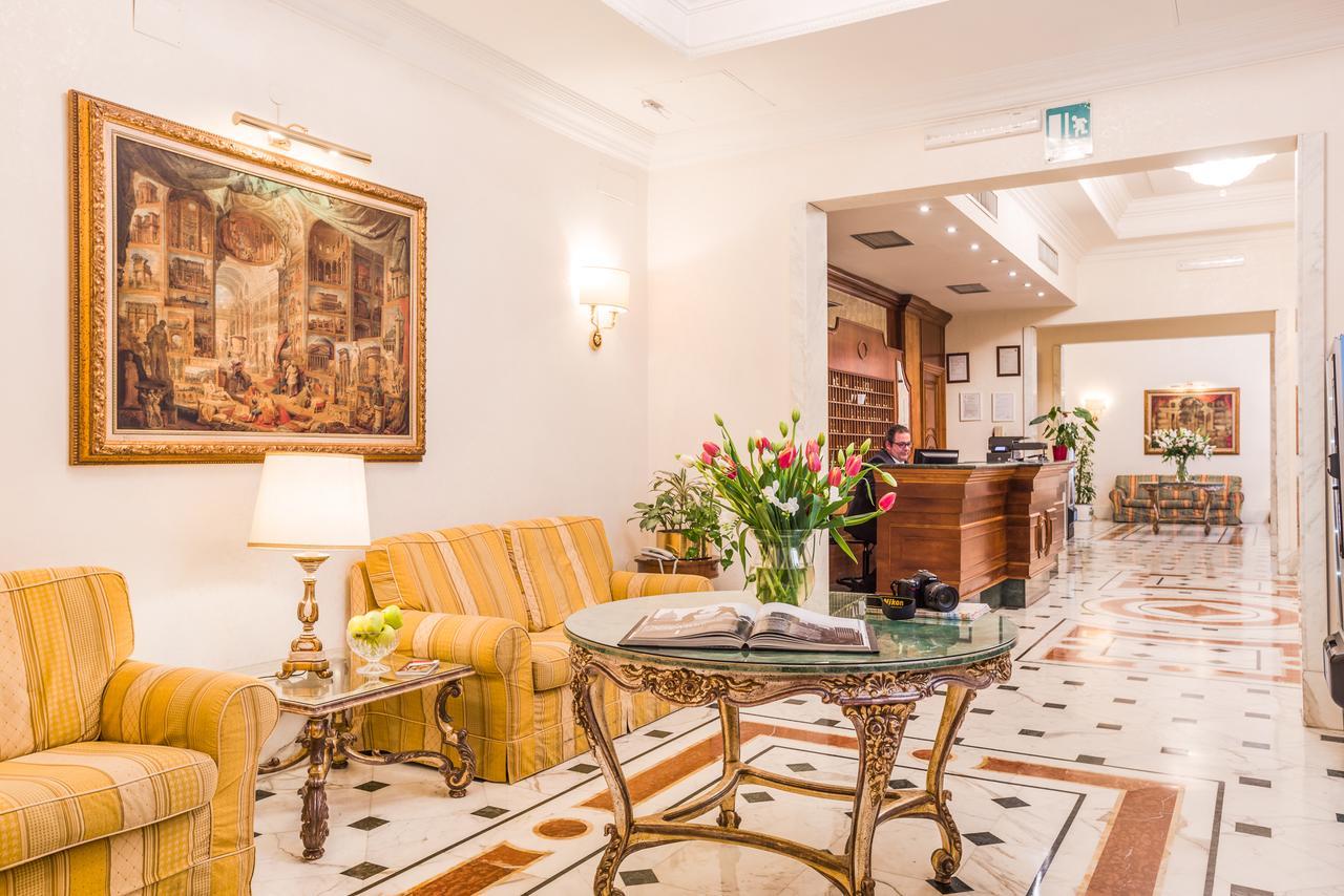Raeli Hotel Noto Рим Екстериор снимка